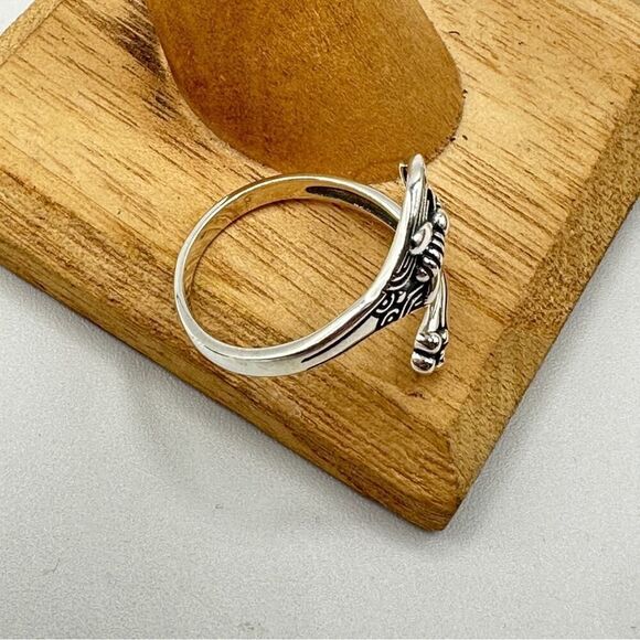 Bumble Bee Sterling Silver Bee Ring - Picture 5 of 5